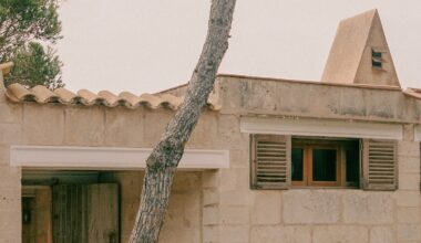 Jørn Utzon's Can Lis captured in photography by Alex Dormon