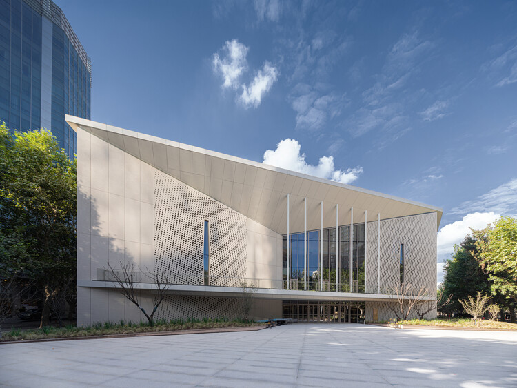 Christian de Portzamparc to Receive the 2026 Créateurs Design Awards Lifetime Achievement Award - Image 6 of 7