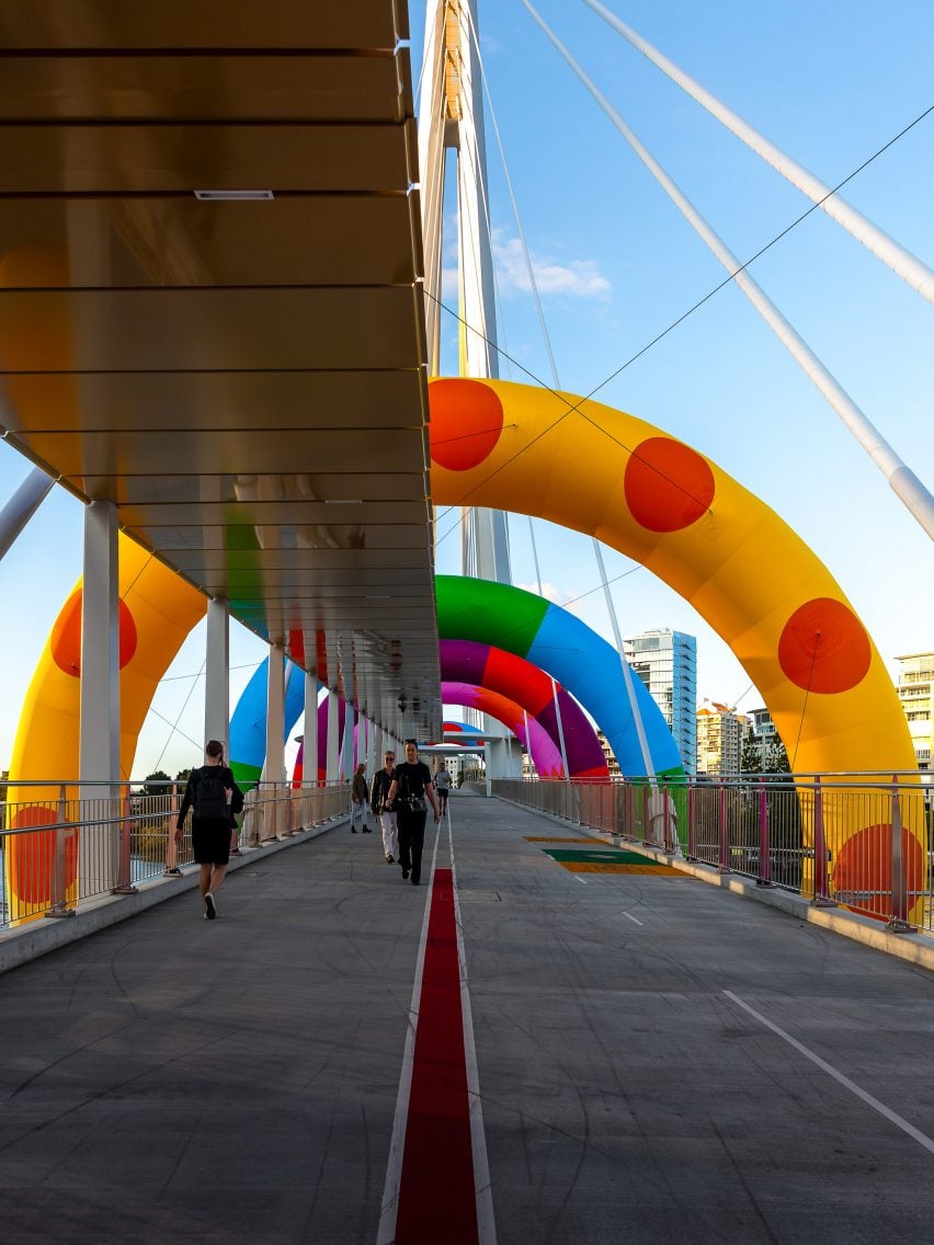 Inflatable installation by Craig & Karl at Kangaroo Point Bridge