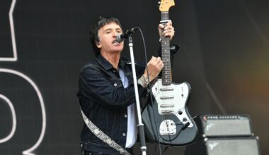 Smiths Front Man Johnny Marr Says UPS Lost His Guitars