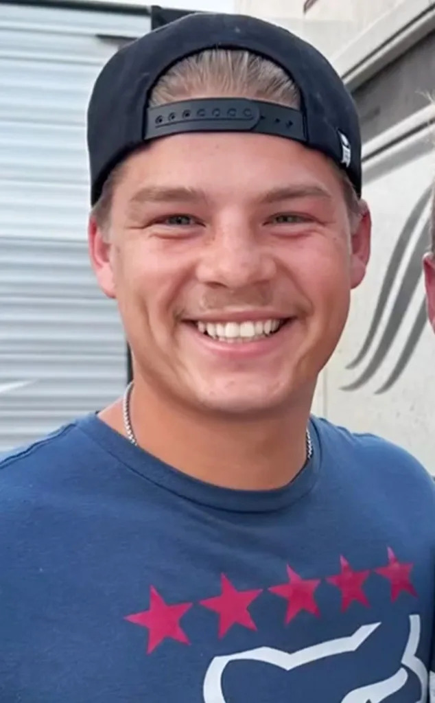 <p>Jackson Bates</p>