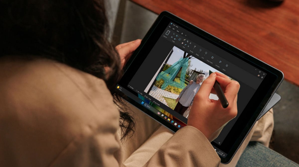 Microsoft tablet, Unix Voltro power bank, Xiaomi & Samsung festive deals