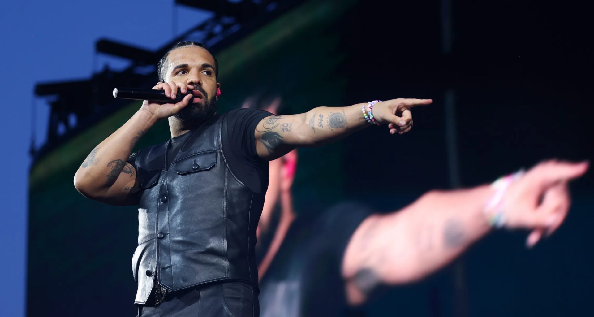 Drake's "NOKIA" Is Now The Most Streamed Rap Song Of 2025