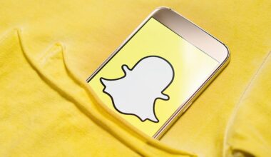 Guggenheim Restates Neutral Rating on Snap (SNAP) as User Growth Trends Slow in Q3