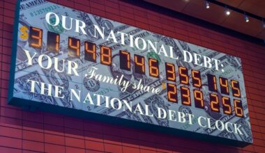Dave Ramsey Says It's 'Wonderful' That You Can Venmo The Government To Pay Down The $37 Trillion Debt. 'There's Always Some Idiot Out There'