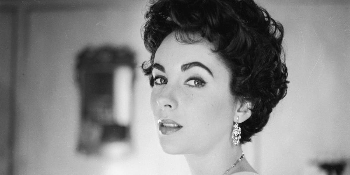 Cecil Beaton’s fashion photography is coming to London