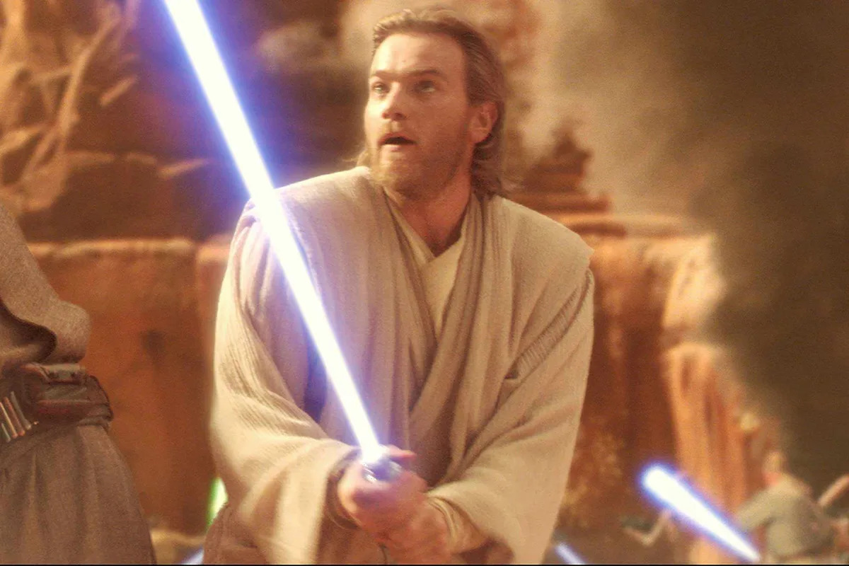 Ewan McGregor recalls “Star Wars” stunt double breaking his teeth in iconic rain fight: 'I'm alright mum'