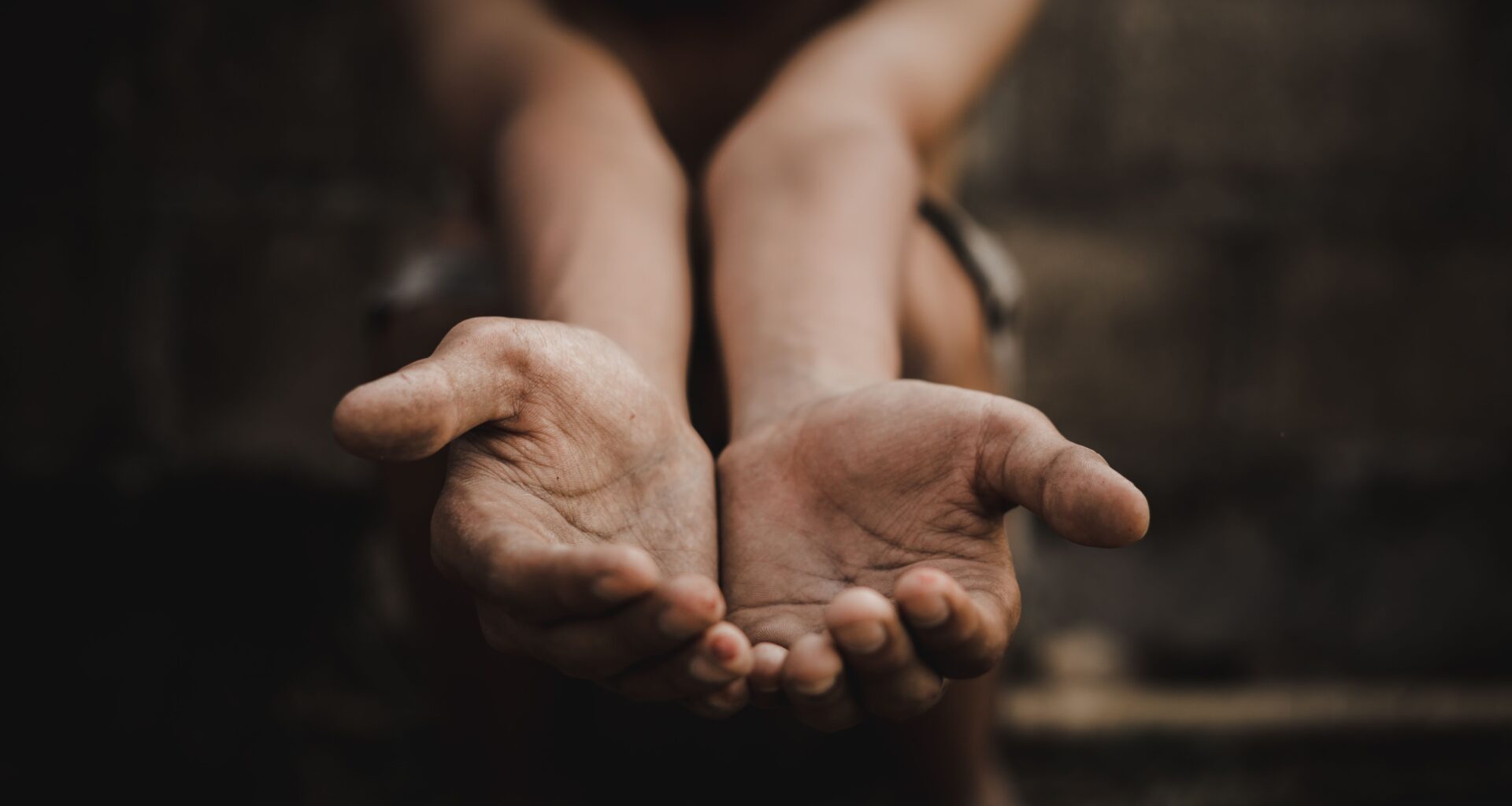 Poverty and social disadvantage linked to lower fecundability and greater risk of subfertility