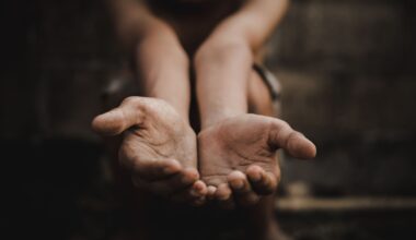 Poverty and social disadvantage linked to lower fecundability and greater risk of subfertility