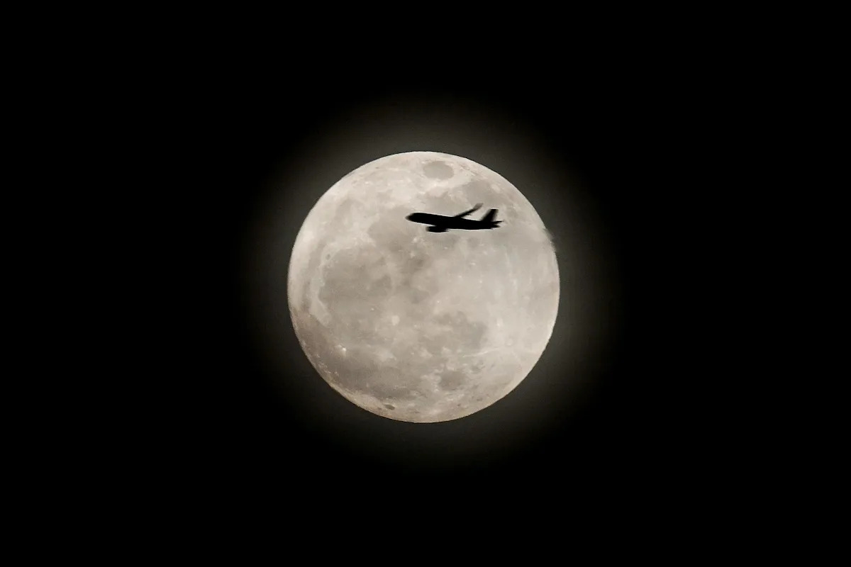 3 supermoons, meteor showers to round off 2025, lighting up Singapore night skies