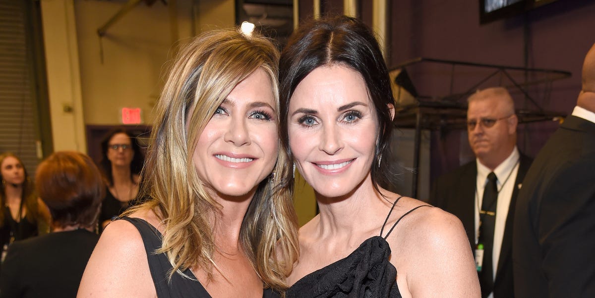 Jennifer Aniston & Courteney Cox in surprise reunion to celebrate ‘heartbreaking’ book