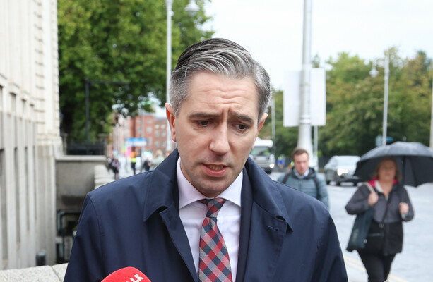 Simon Harris says it’s time for politicians to say ‘enough’ to online threats and 'toxicity' - The Journal