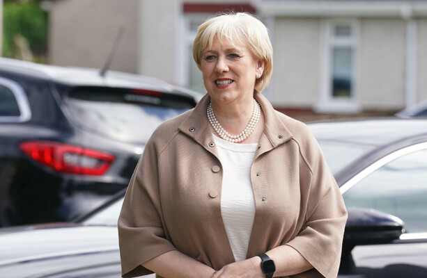 Humphreys put under pressure over Fine Gael's record in her first radio interview as candidate - The Journal