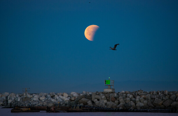 There's a rare partial 'blood moon' eclipse tonight - but you might struggle to catch a glimpse - The Journal