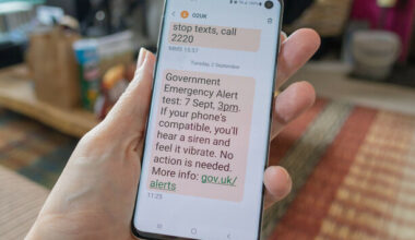Drivers in border counties told not to be alarmed when UK tests emergency alert system on Sunday - The Journal