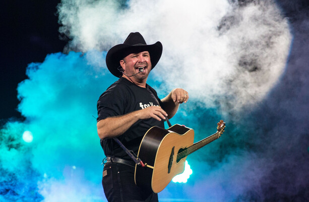 Garth Brooks to play first UK gig in close to 30 years next summer - The Journal