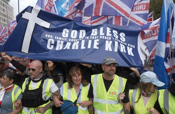 Over 100,000 people turn out in London for Tommy Robinson's march and rally - The Journal