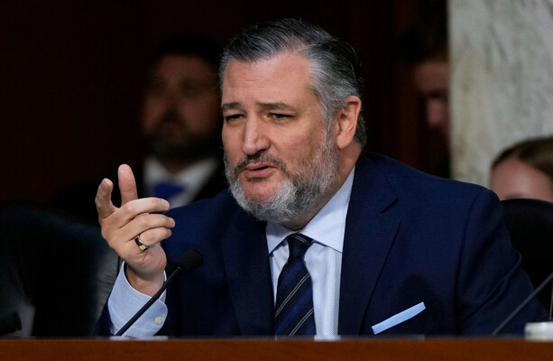 Republican senator Ted Cruz says regulator acted like 'mafioso' in Jimmy Kimmel cancellation