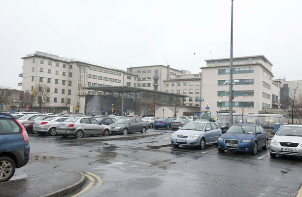 Pedestrian airlifted to hospital with serious injuries after three-vehicle crash in Tipperary - The Journal