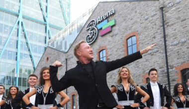 A Michael Flatley press event was packed out today - but he's back talking dancing, not politics - The Journal