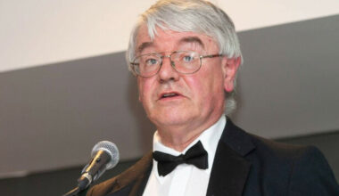 Martin Mansergh, key advisor to Fianna Fáil in the peace process, dies during visit to Africa - The Journal