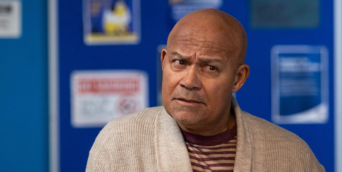 Hollyoaks' Donny to face tense blackmail threat in dangerous fire story