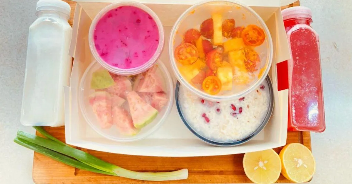 Hypothalamus offers six healthy cooked meals a day, featuring a diverse range of vegetables and dry fruits.