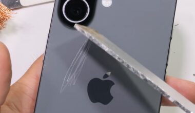 iPhone 17 meets JerryRigEverything: Durability of the cheapest new iPhone tested