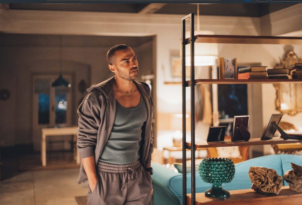 Jesse Williams, Hotel Costiera jesse williams, hotel costiera