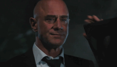 'Law and Order SVU' Stabler Says Love You to Benson -- Season 27, Episode 1