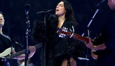 Watch Dua Lipa cover Ariana Grande’s 'One Last Time' at ‘Radical Optimism’ tour stop in Miami