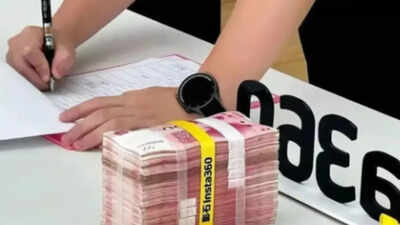 Lose weight to win rewards! How China’s million-yuan weight loss challenge is changing corporate wellness