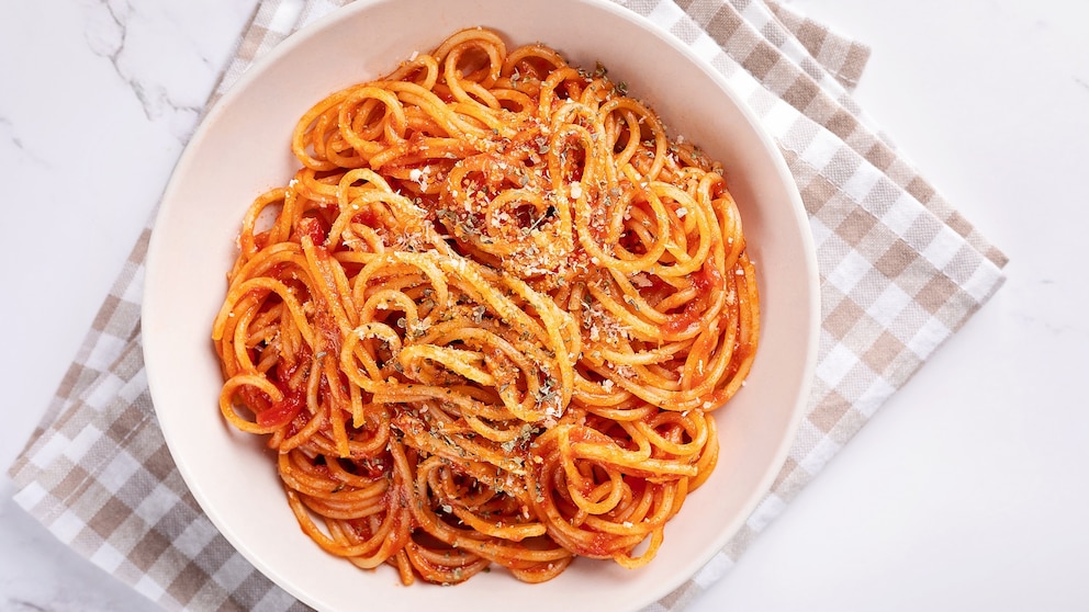 More people searching for 'struggle meals' as grocery 'stress' continues