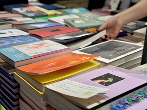 Why Koreans keep buying books they admit are shallow