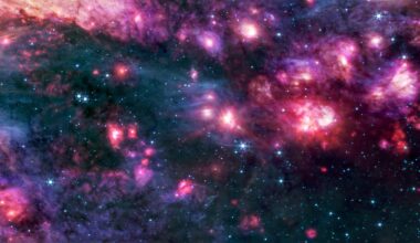 Even Webb's Cameras Can't See Through All the Dust in the Milky Way's Largest Star-Forming Cloud