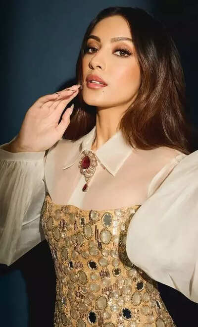 Sahher Bambba praises Aryan Khan, says he asked her to message him once she got home safely after shoot