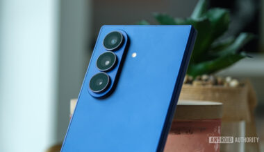 samsung galaxy z fold 7 cameras close up