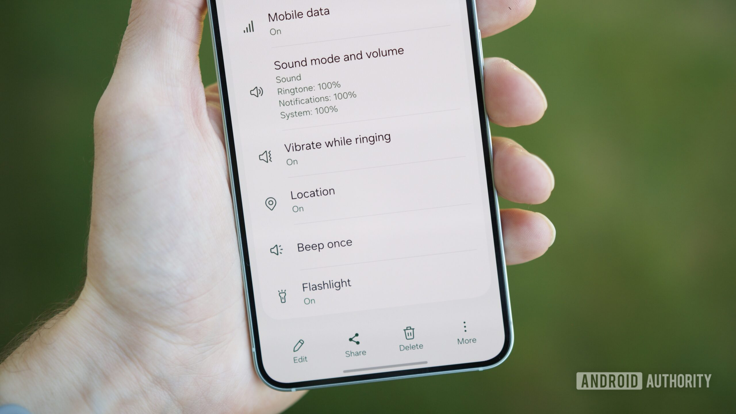 List of actions for a "Lost phone" routine in Samsung Routines.