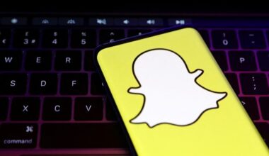 Snapchat now lets you save chats forever and keep streaks with your groups