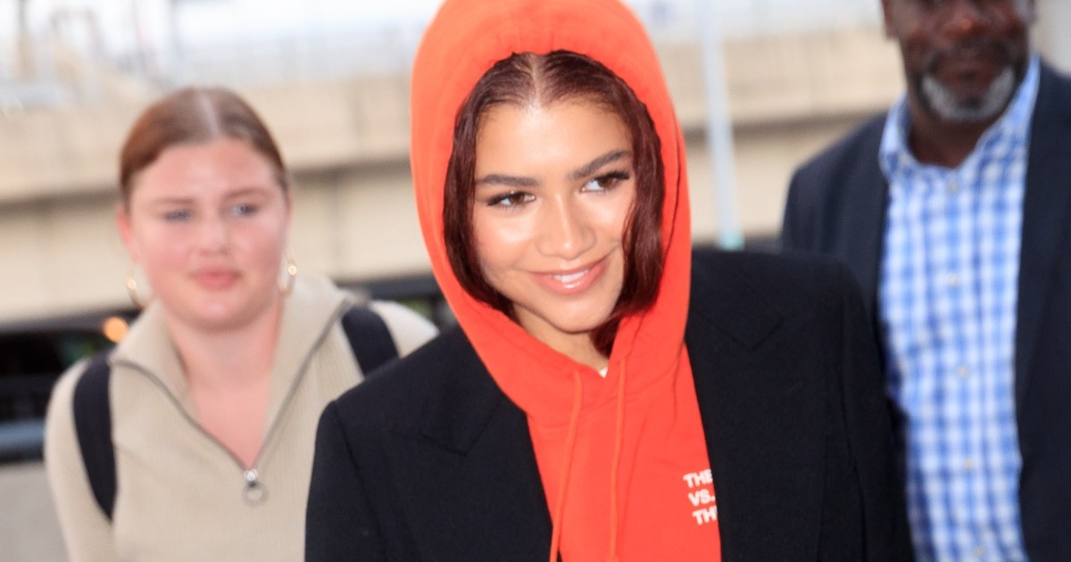 Spider-Man Fans Think Zendaya Dyed Her Hair Red in Brand New Day Set Photo - Comic Book Movies and Superhero Movie News