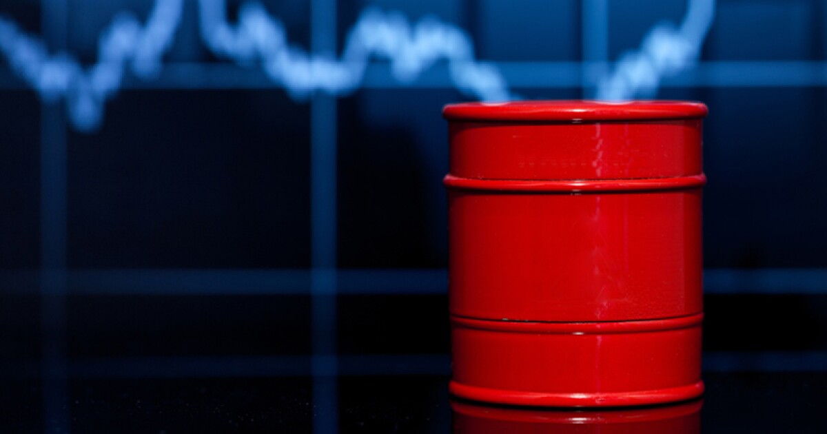 Overview: Risks Keep Prices Rangebound in Oversupplied Market