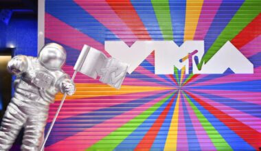 The MTV Video Music Awards are back. Taylor Swift and Beyoncé go head-to-head. Who will win?