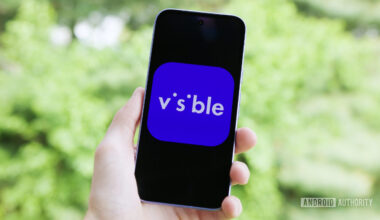 The Visible logo on an Android phone.