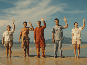 Morgana O'Reilly, Arnas Fedaravičius, Christian Friedel, Dom Hetrakul & Lalisa Manobal in 'The White Lotus' Season 3