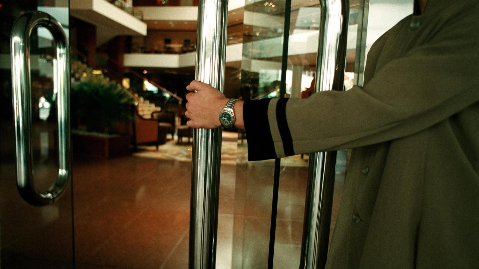 'Experience industry' less confident about Irish economy