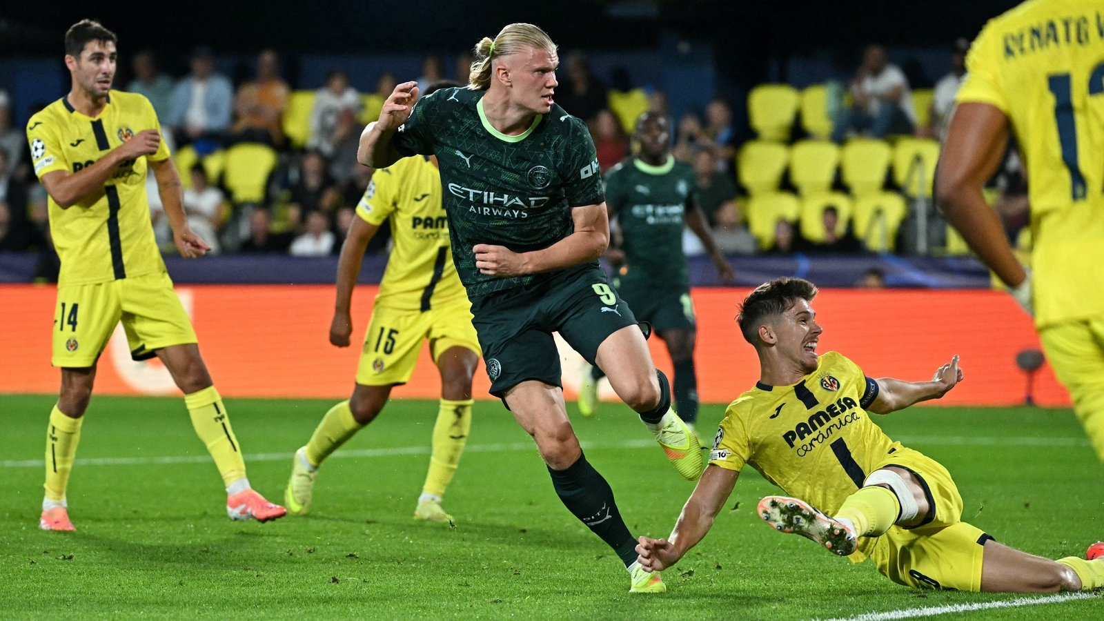 Haaland extends scoring streak as City grind out win
