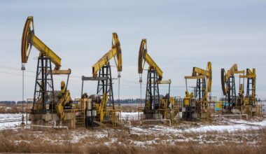 US sanctions Russia as Moscow holds nuclear drills