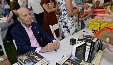 Buy LNG from US, ex-Commerce Secretary tells Donohoe