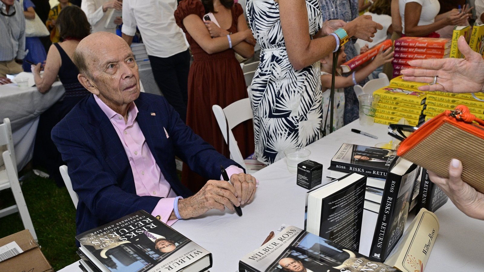 Buy LNG from US, ex-Commerce Secretary tells Donohoe