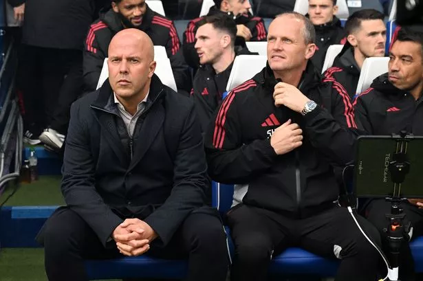Arne Slot looks on prior to the Premier League match between Chelsea and Liverpool at Stamford Bridge